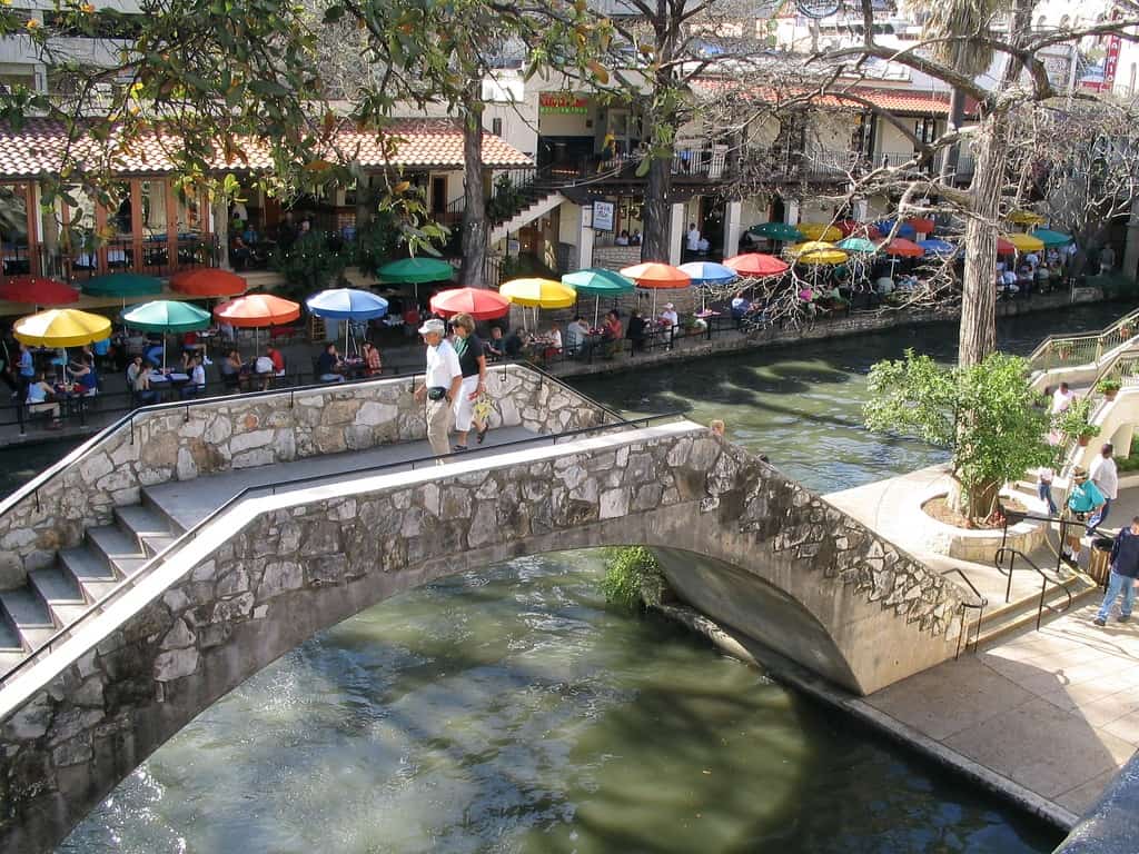 San Antonio Riverwalk|San Antonio Christmas|San Antonio Mexican Culture|San Antonio Fiesta|La Villita San Antonio|Hemisfair Park in San Antonio|Mariachi in San Antonio