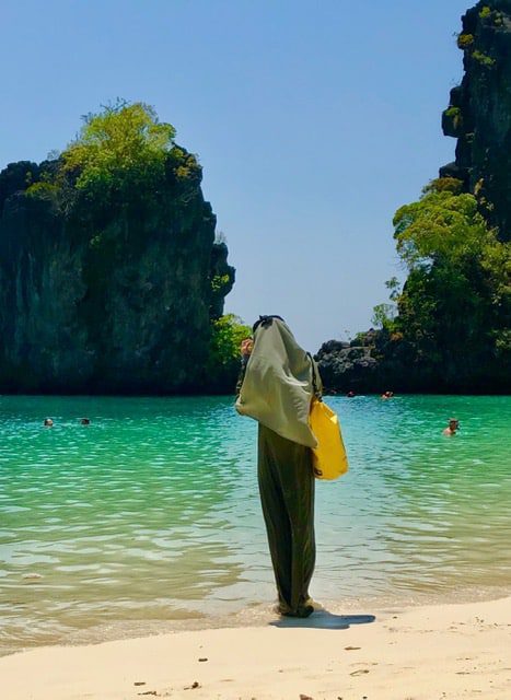 BURKA ON THE BEACH IN THAILAND