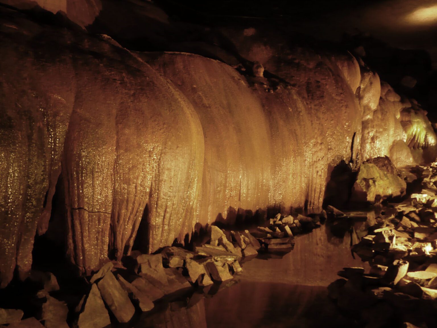 Journey to the Heart of Alabama: Exploring Rickwood Caverns State Park