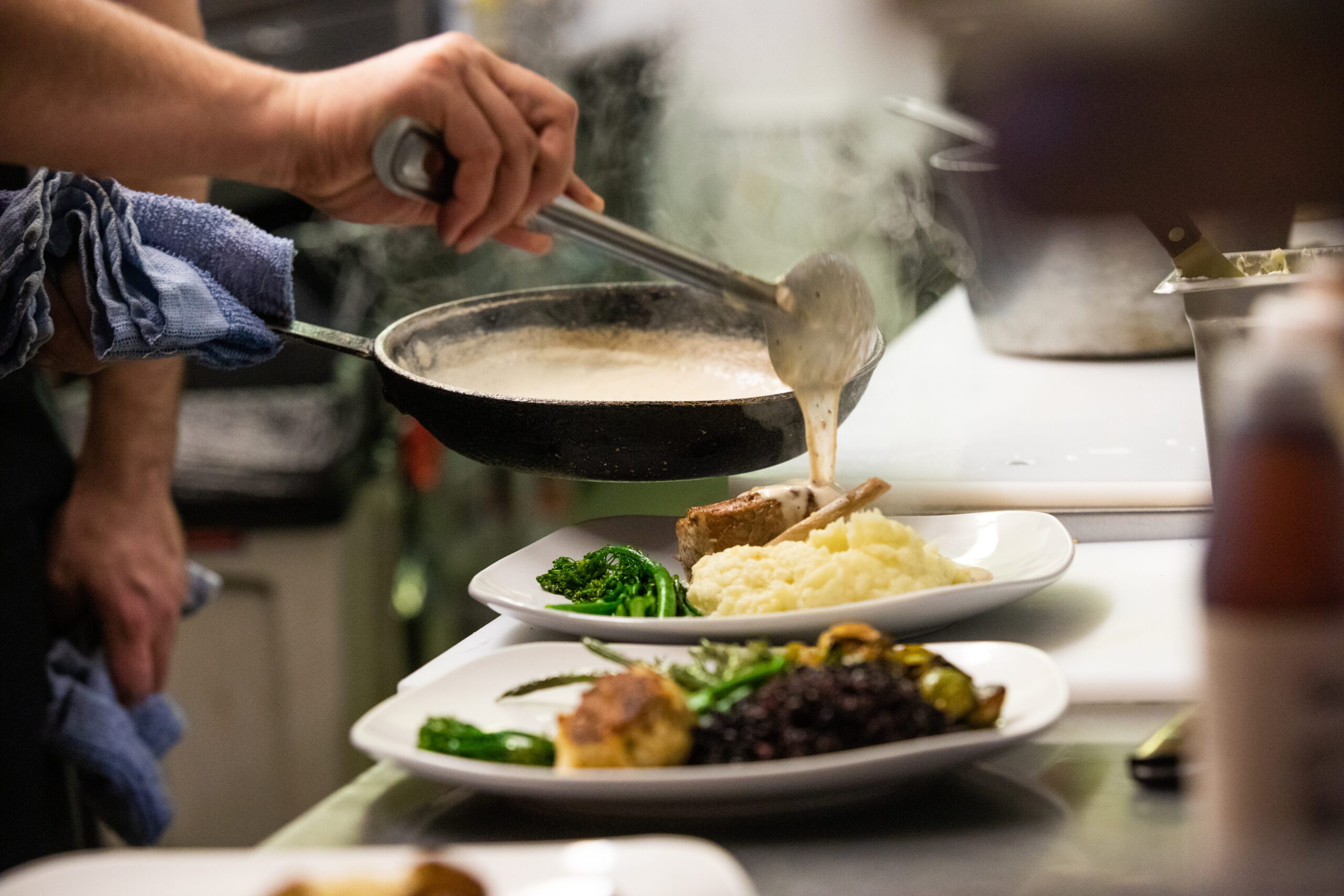 Bites of the Bluegrass: Kentucky’s Historic Dining Guide | Places to ...