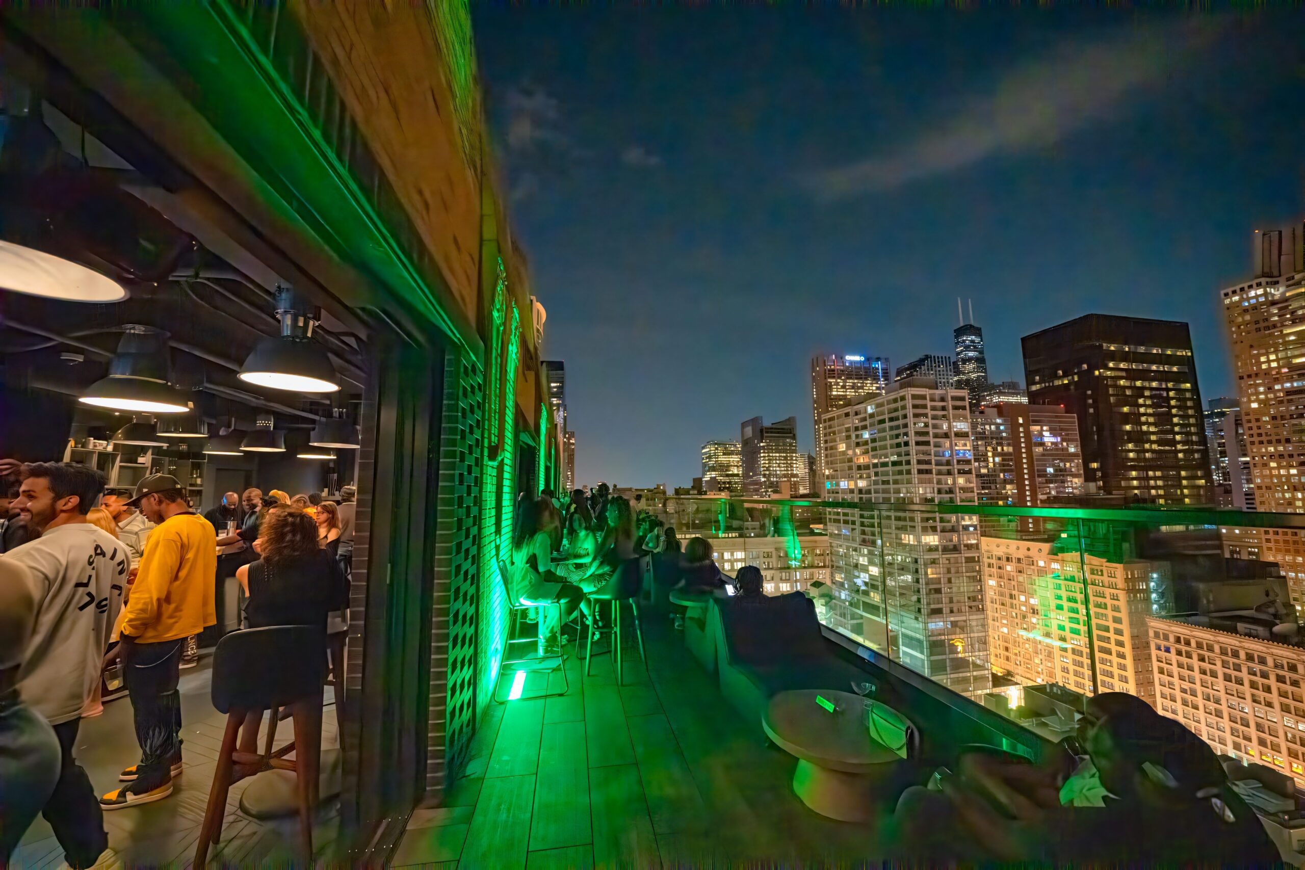 Up Room 8 Best Rooftop Restaurants in Chicago for Skyline Views, Cocktails, and ...